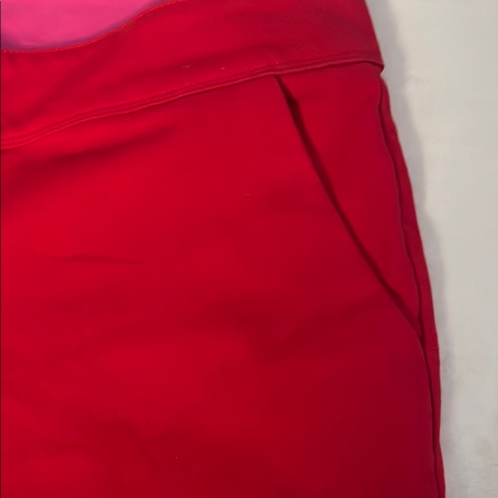 Isaac Mizrahi Red High Waist Scalloped Shorts - Picture 4 of 6